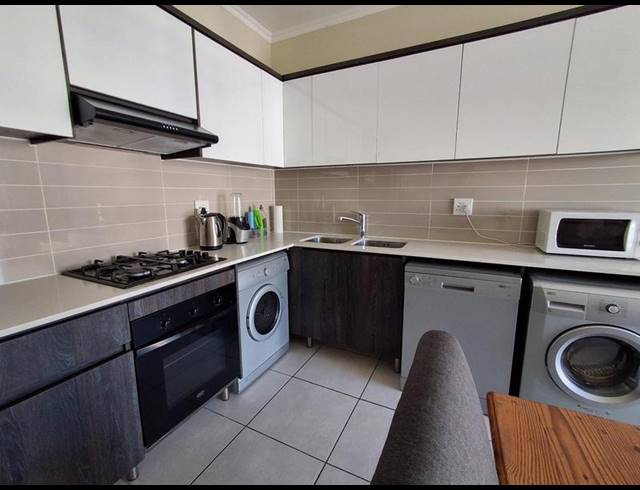 1 BEDROOM APARTMENT FOR SALE IN SANDOWN
